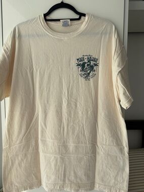 Comfort Colors Cream Maui Hawaii Graphic Tee